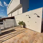 Apt Toninhas 4 Min A Pe Ate A Praia, Piscina, Churrasqueira E Ar Condicionado
