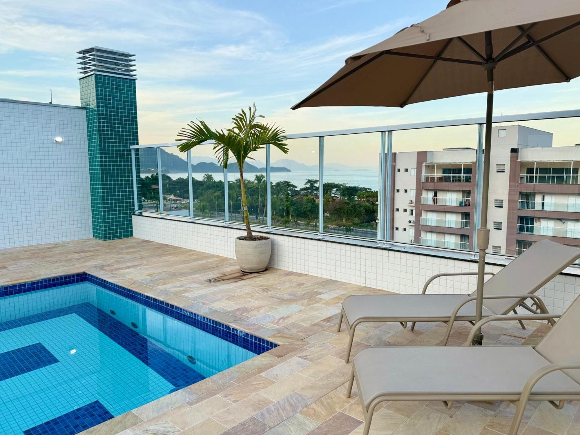 Apartamento Toninhas 4 Min A Pe Ate A Praia, Piscina, Churrasqueira E Ar Condicionado Ubatuba